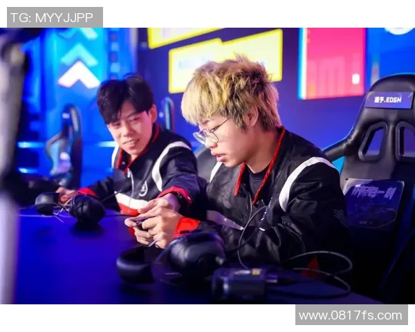 重庆足球队的崛起之路精英赛中的奋斗与荣耀故事 重庆足球队的崛起之路精英赛中的奋斗与荣耀故事